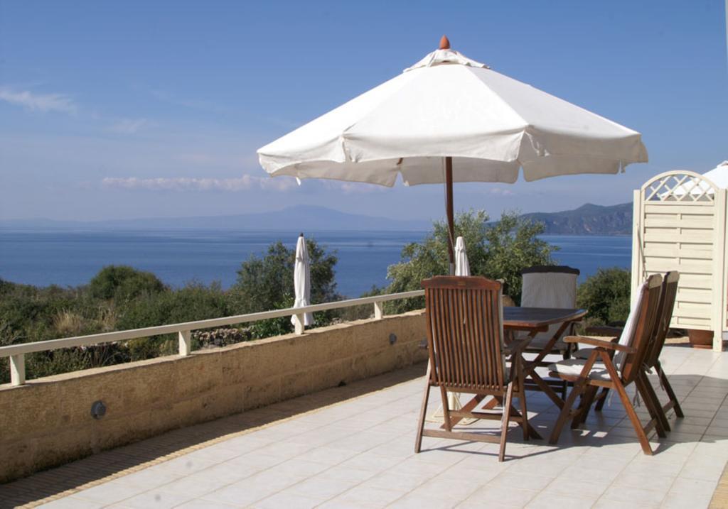 Apartamento Katikies Manis Kardamyli Exterior foto