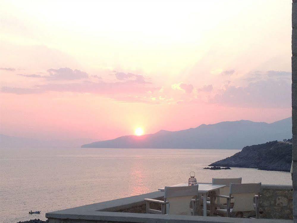 Apartamento Katikies Manis Kardamyli Exterior foto
